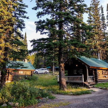 קאסל ג'אנקשן Storm Mountain Lodge & Cabins מראה חיצוני תמונה