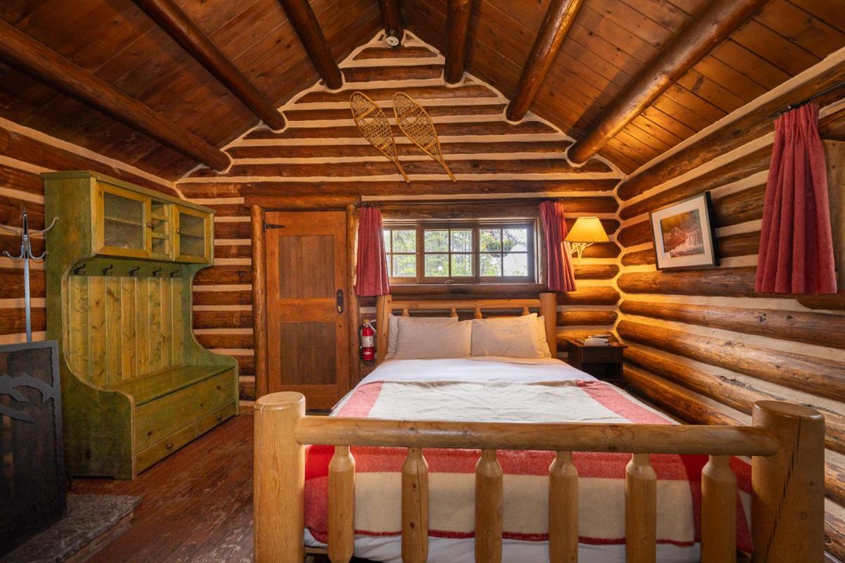 קאסל ג'אנקשן Storm Mountain Lodge & Cabins מראה חיצוני תמונה